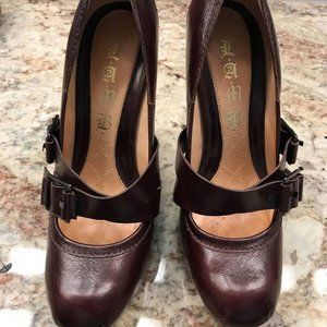 L.A.M.B by Gwen Stefani Pumps